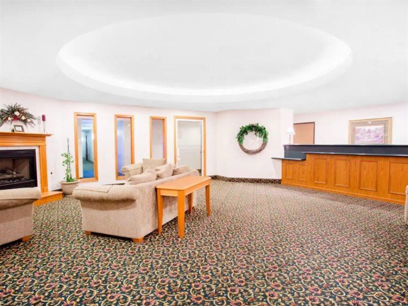 Burgundy Inn & Suites By Oyo El Paso エクステリア 写真