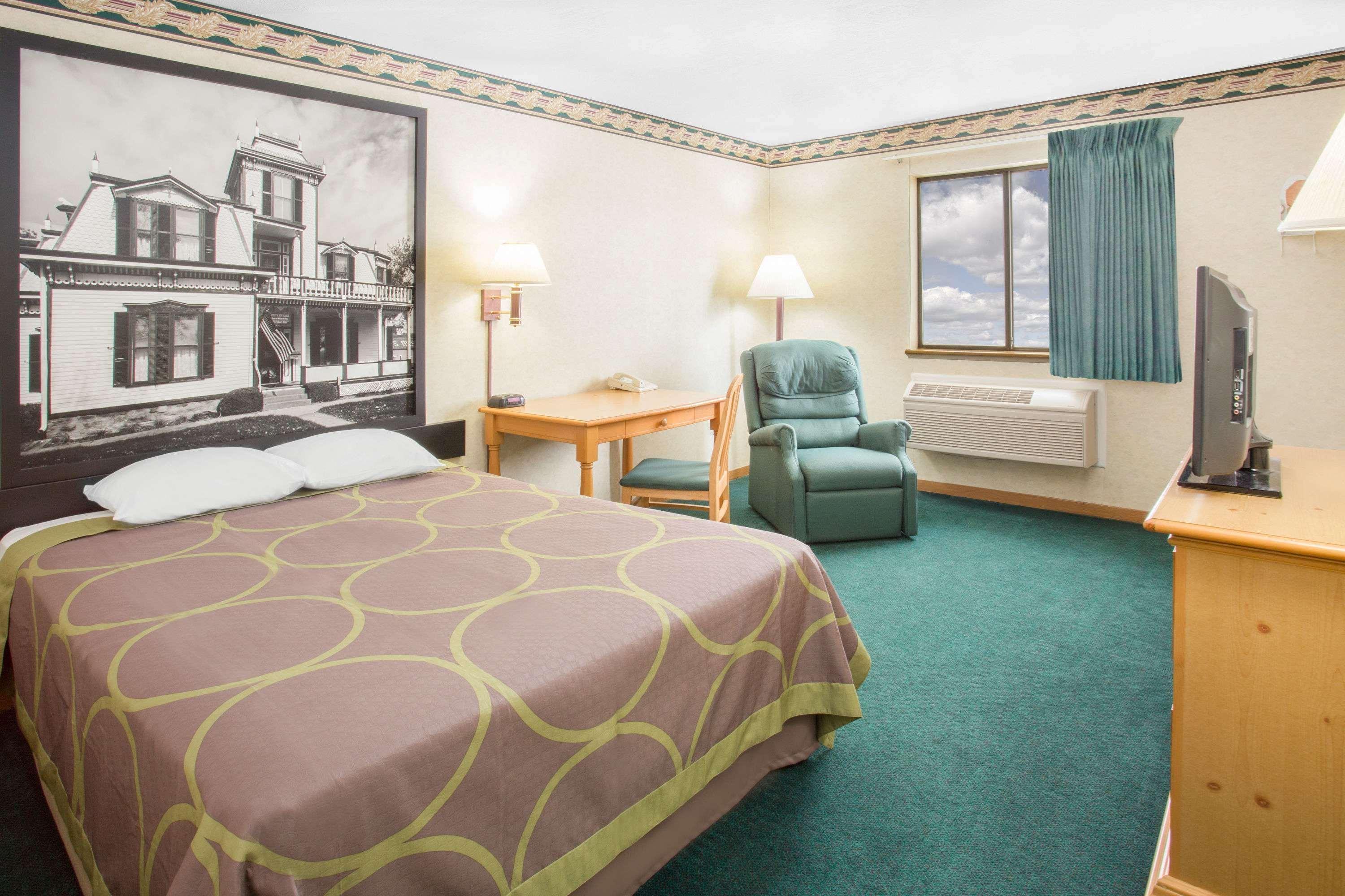 Burgundy Inn & Suites By Oyo El Paso エクステリア 写真