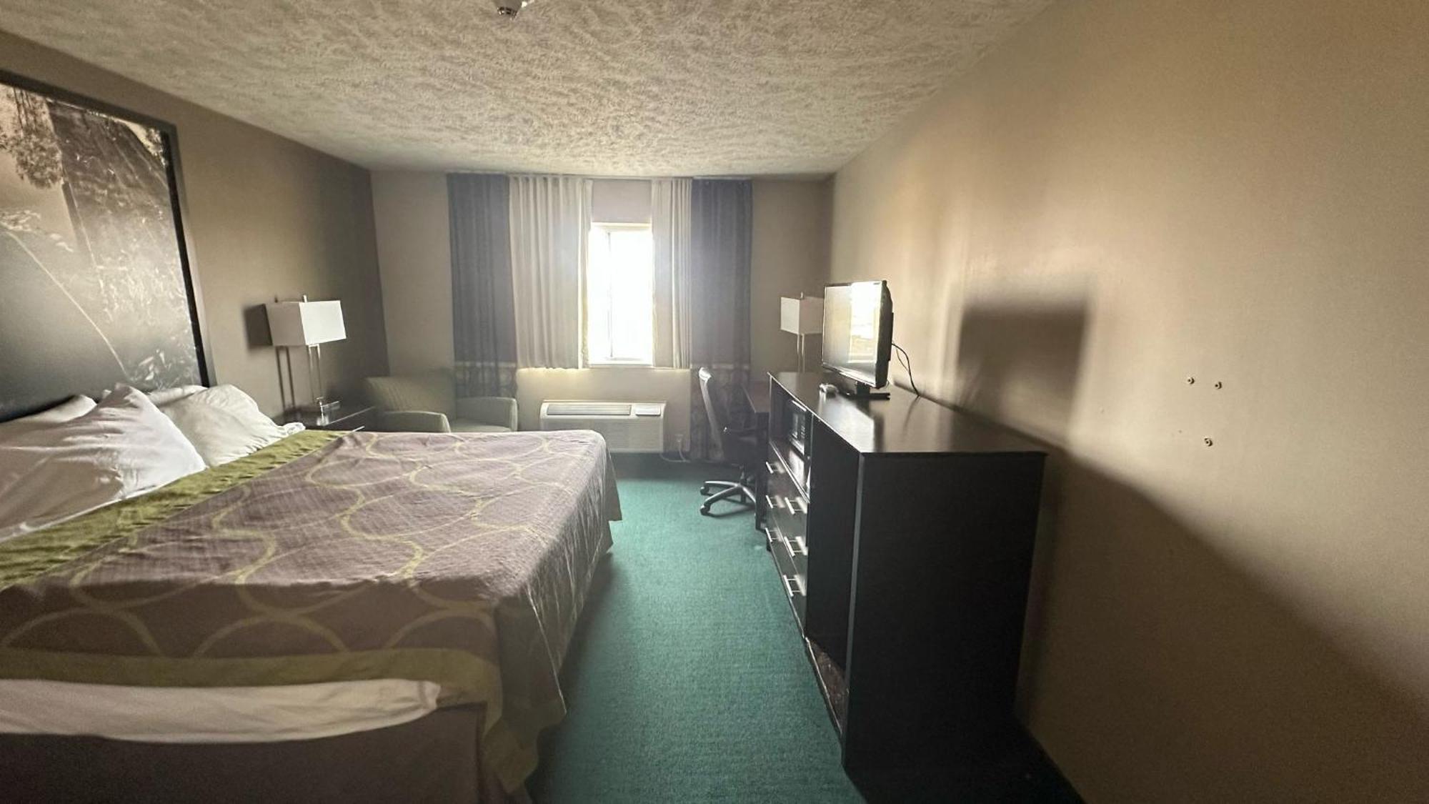 Burgundy Inn & Suites By Oyo El Paso エクステリア 写真