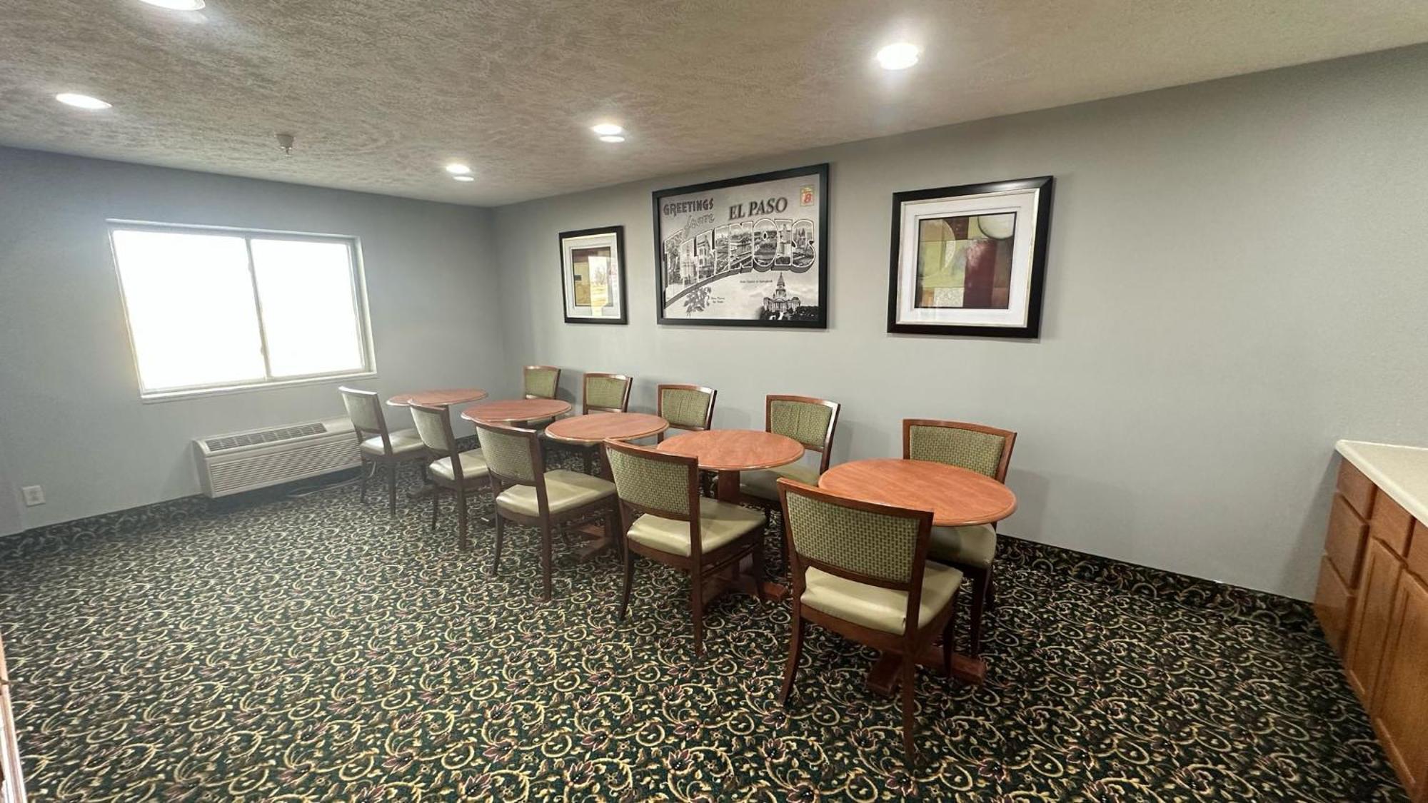 Burgundy Inn & Suites By Oyo El Paso エクステリア 写真