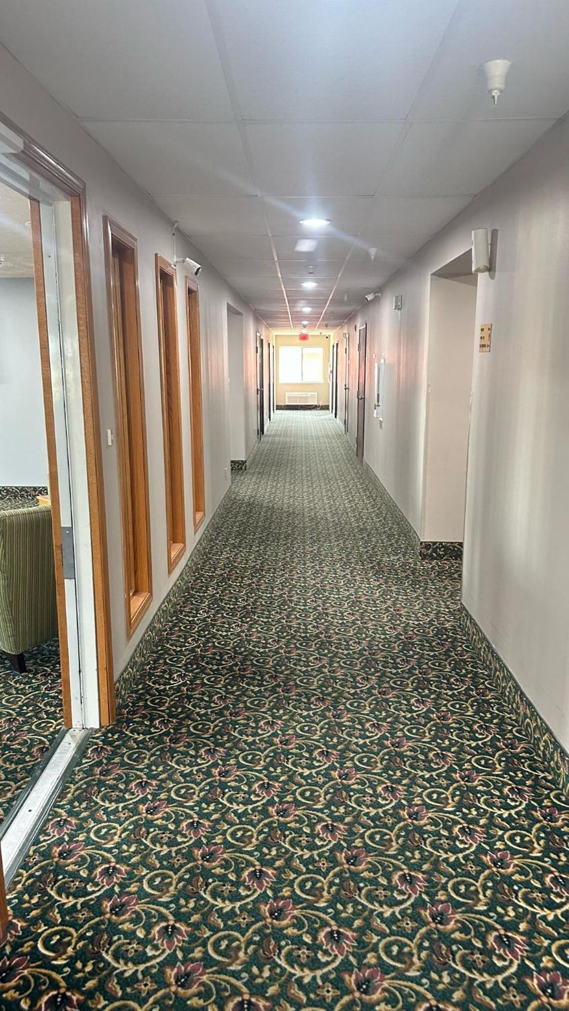 Burgundy Inn & Suites By Oyo El Paso エクステリア 写真