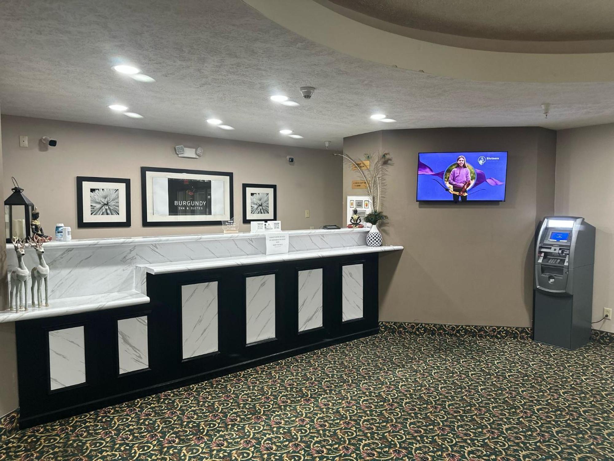 Burgundy Inn & Suites By Oyo El Paso エクステリア 写真